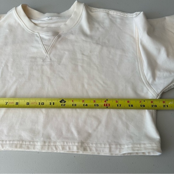Like New Lululemon Oversized Cropped Crew French Terry Pullover In Cream - Picture 3 of 6
